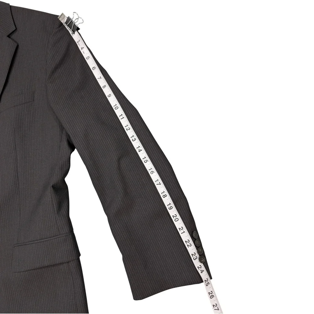 Hugo Boss Amaro Helse Blazer 42R Dark Brown Pinstripe 2 Button 100% Wool Jacket